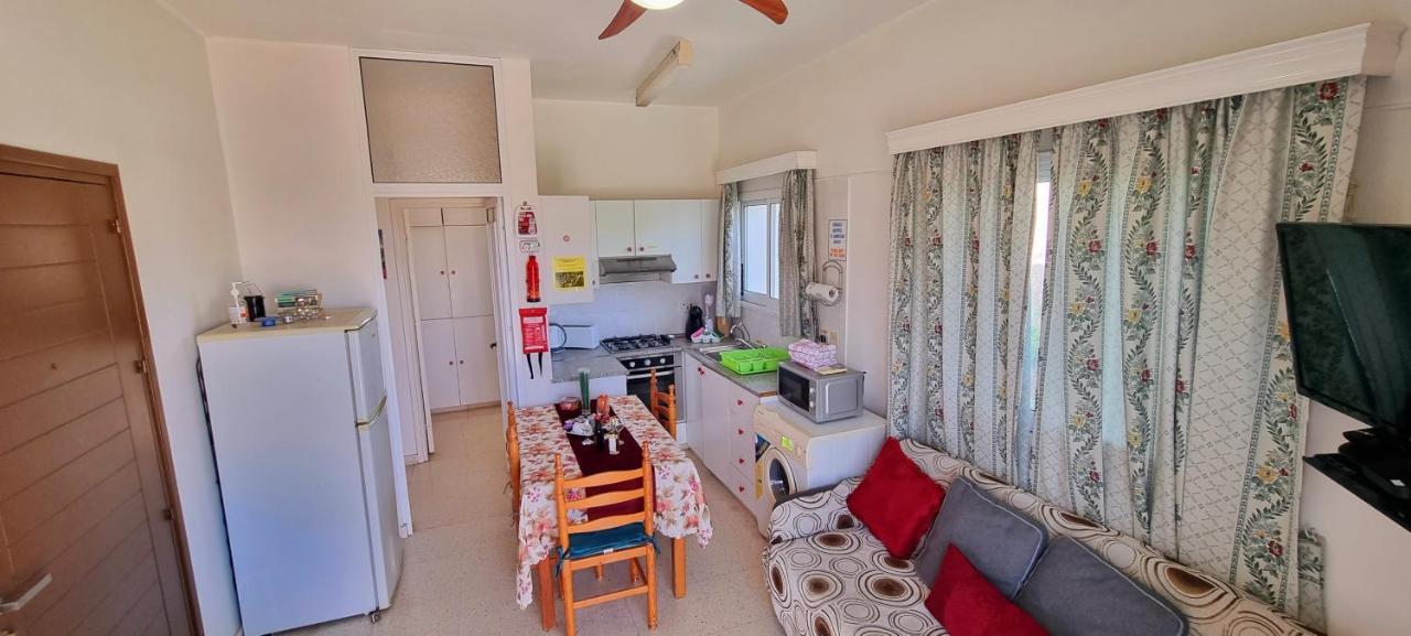 Astrofegia Apartments Near The Sea Agia Marina  Luaran gambar