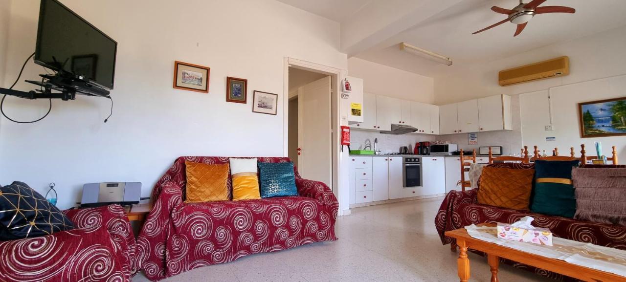 Astrofegia Apartments Near The Sea Agia Marina  Luaran gambar