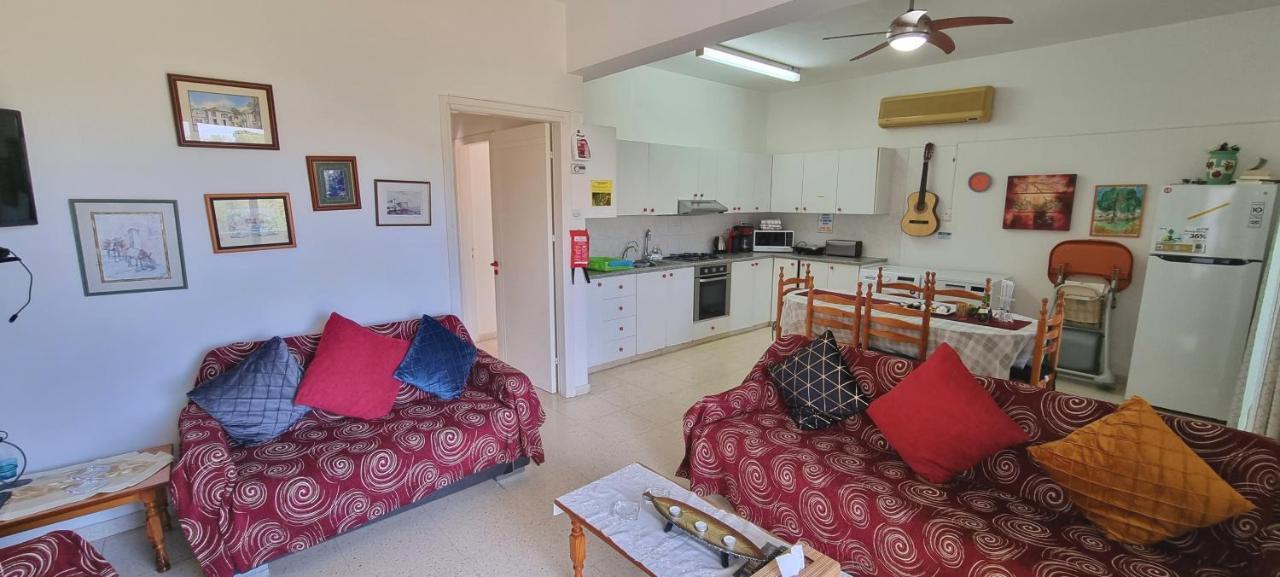 Astrofegia Apartments Near The Sea Agia Marina  Luaran gambar