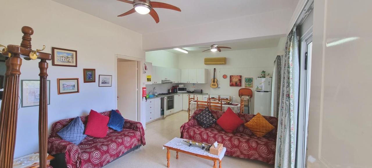Astrofegia Apartments Near The Sea Agia Marina  Luaran gambar